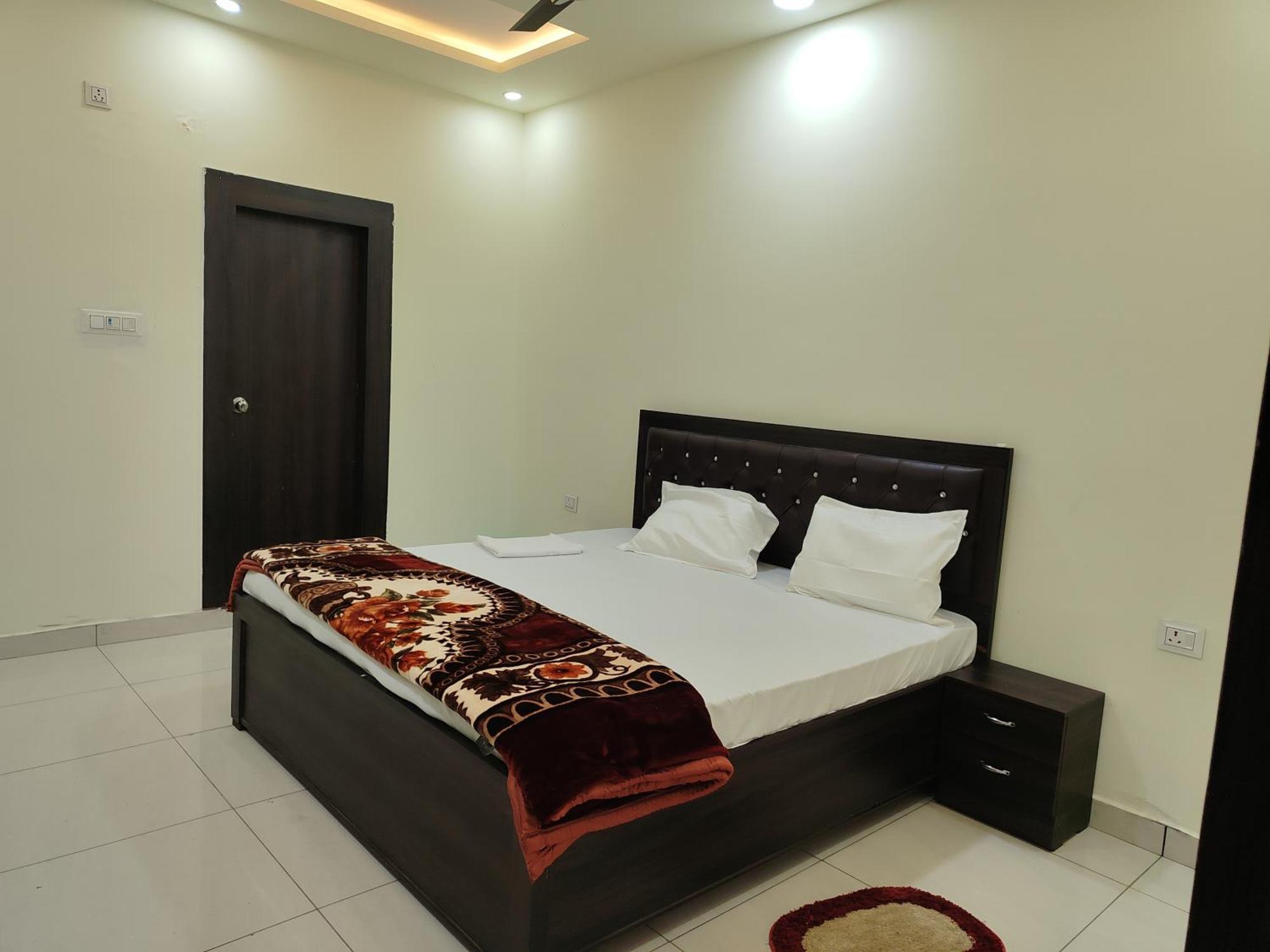 Hotel Dev International Khalilabad Exterior photo